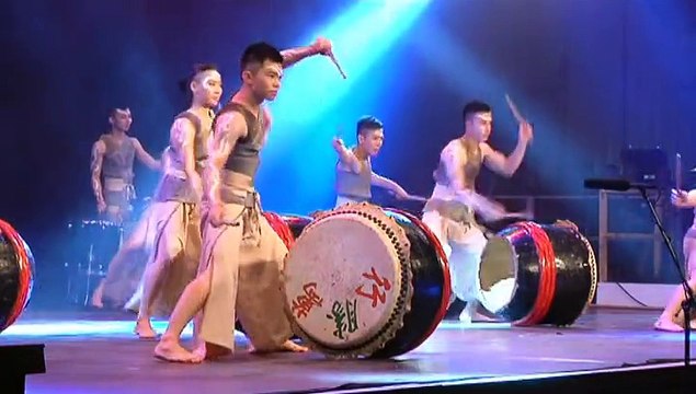 Met een fototoestel vooraan op laatste dag Op Roakeldais - RTV Noord