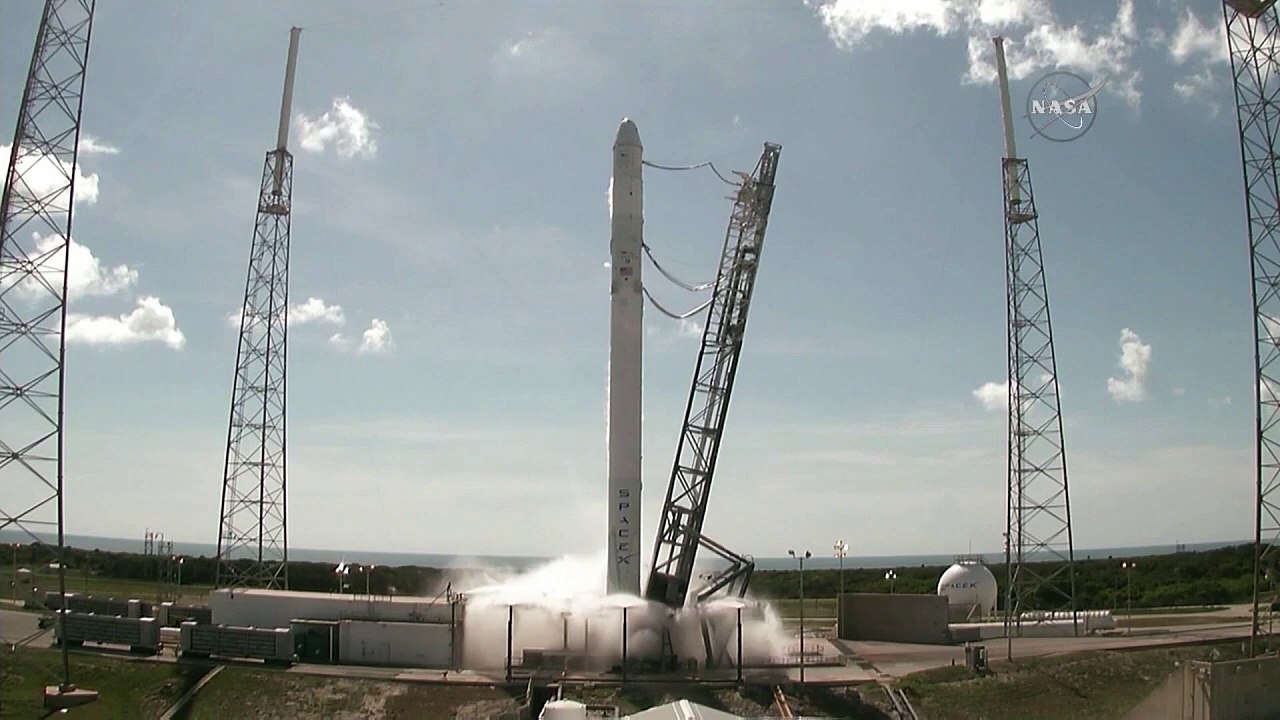 SpaceX-Trägerrakete explodiert nach Start zur ISS