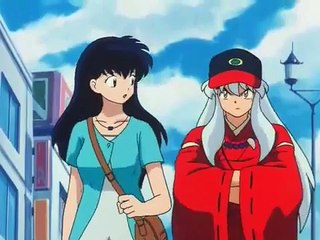 INUYASHA escena graciosa - Inuyasha va de compras con Kagome