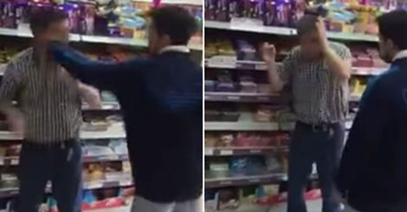 Un voleur se fait attraper la main dans le sac et se fait gifler - Vidéo insolite