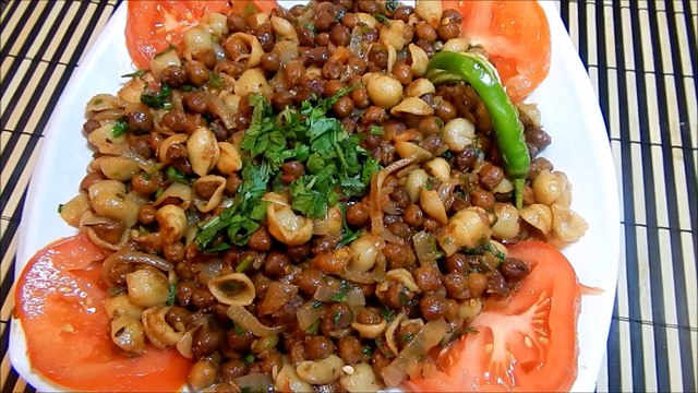 Chana Chaat with Pasta چنا چاٹ پاسٹا کے ساتهه