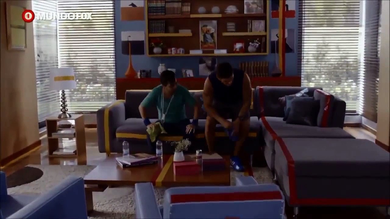 Christian Meier _escena 'Familia en Venta' 3-2