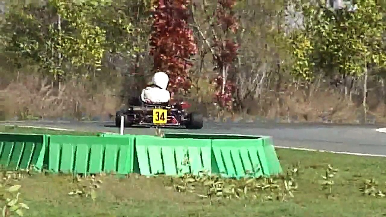 Makotrac's 50hp Aixro 50 XR 50 Wankel/Rotary Gold Star Go Kart