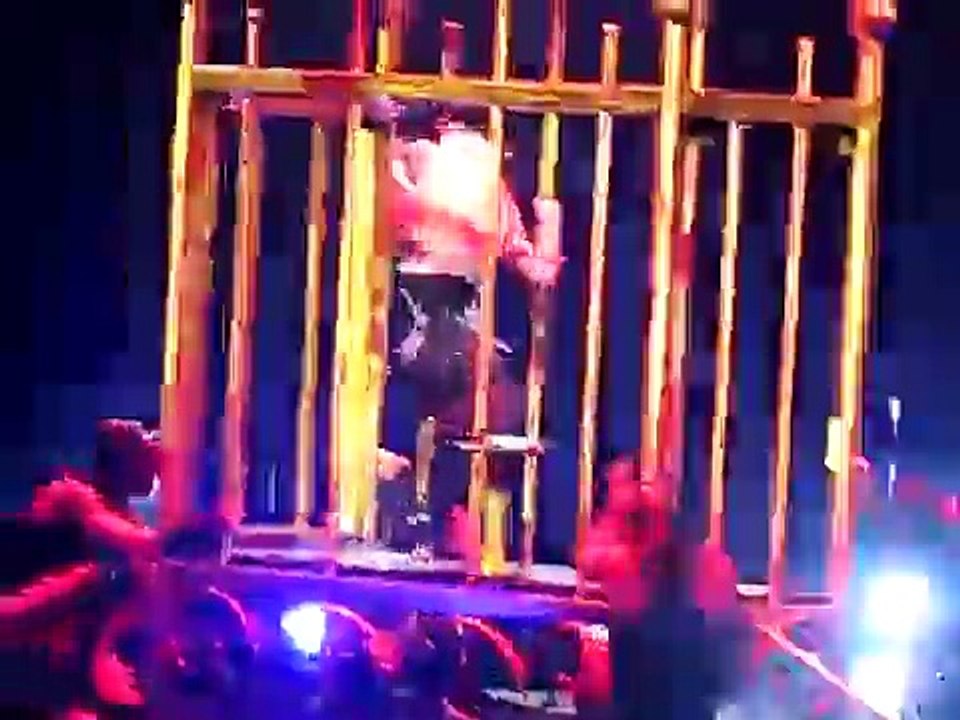 Piece Of Me - Britney Spears ("The Circus Tour" Live 2009, O2 Arena London)