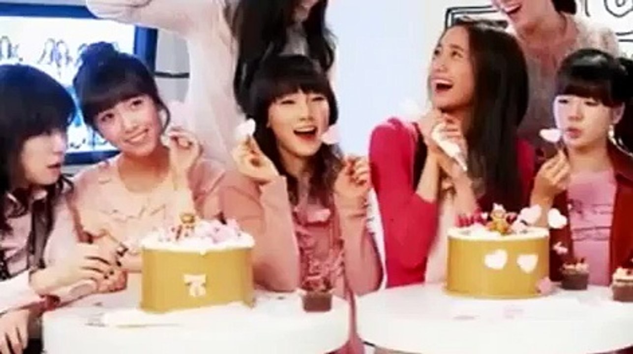 SNSD Funny Moment #43 - Hurricane Diarrhea