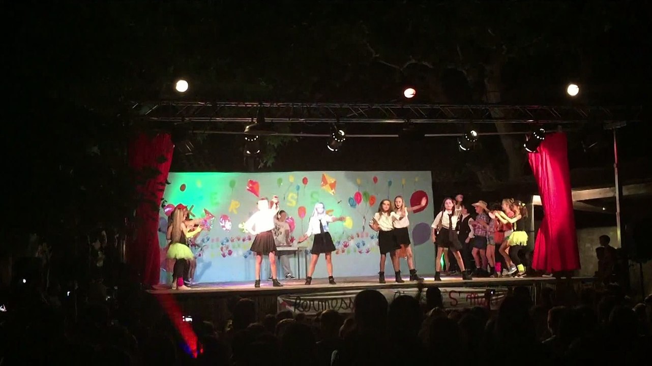 kermesse st martin spectacle cm2 2015 st remy de provence ( partie 1 )