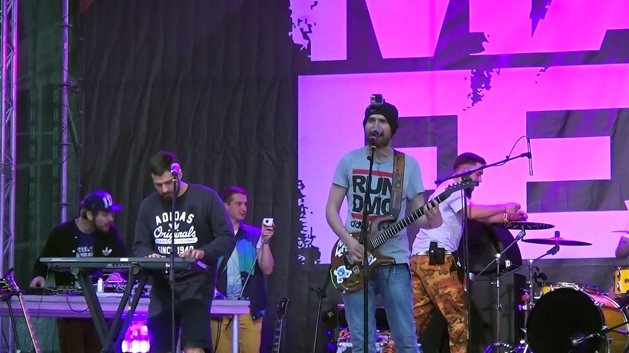 Noize MC - Порвав поводок