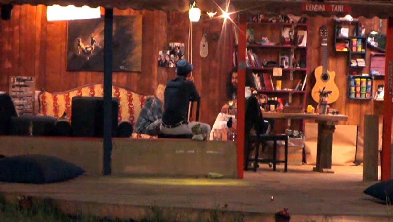 Tuncay Kes; Cafe Grubuna Veda Ediyor... Part 1