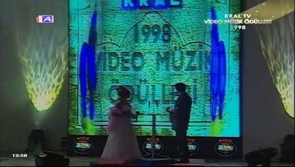 Kral TV Video Müzik Ödülleri 1998 - Yılın En İyi Şarkısı: "Yıkılmadım" Mahsun Kırmızıgül