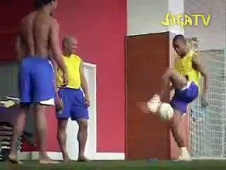 Joga Bonito   Ronaldinho, Cristiano Ronaldo, etc lo mejor del futbol