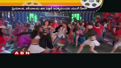 Shahid Kapoor invites Kareena and Priyanka to his wedding reception! (29-06-2015)