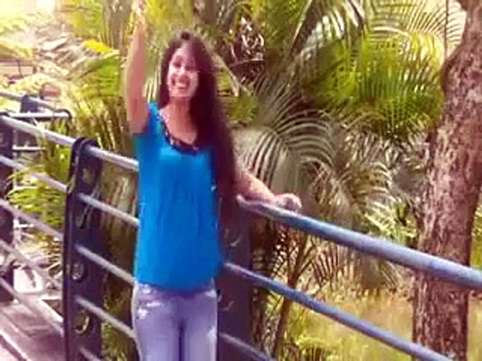 funny girls making a fool