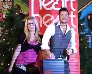 Peter Andre turning on Christmas lights at Merry Hill Shopping Centre in Dudley. 21 11 08