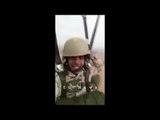 جندى سعودى من المظلات يصور نفسة بمقطع مضحك اثناء هبوطة من الطائرة