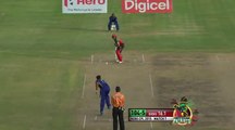 Shahid Afridi  smashes two massive sixes 3 Ball in 2 six