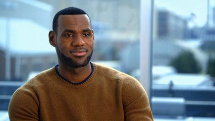 King Lebron James Plays Himself In 'TrainWreck'