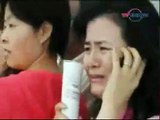 Camera Crew Captures Quake Terror at Chengdu Airport