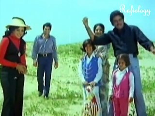 DOST (1974) - Aa Bata Dein Yeh Tujhe Kaise Jiya Jaata Hai