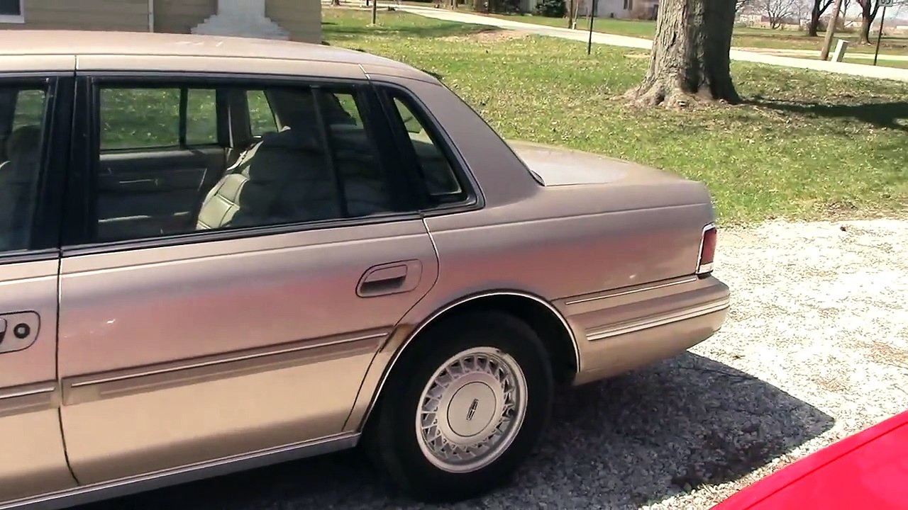 2015 Demo Derby Car 1991 Lincoln Continental