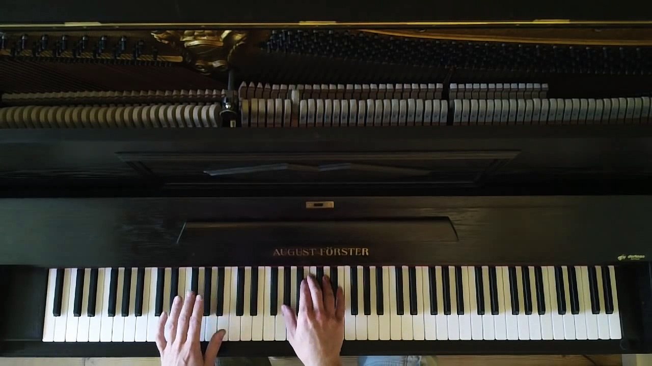 (You Make Me Feel Like) A Natural Woman - Piano Instrumental Karaoke version with Lyrics