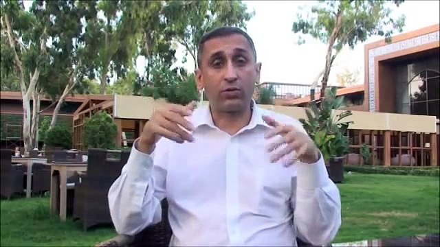 THIERRY MEYSSAN decrypte le Journalisme de Guerre .mp4