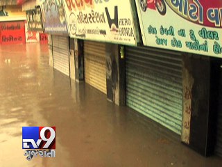 Amreli farmers face massive losses as heavy rain wreaks havoc on crops - Tv9 Gujarati