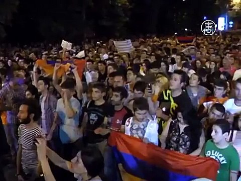 В Ереване не утихают протесты
