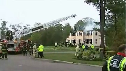 Etats-Unis : un avion de tourisme s'écrase sur une maison et fait trois morts