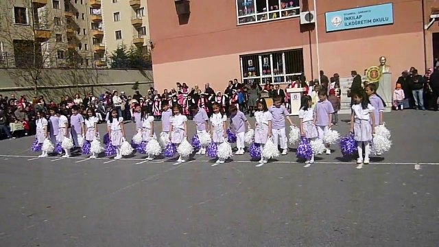 İnkılap İlköğretim Okulu 1/C Sınıfı 23 Nisan Gösterisi