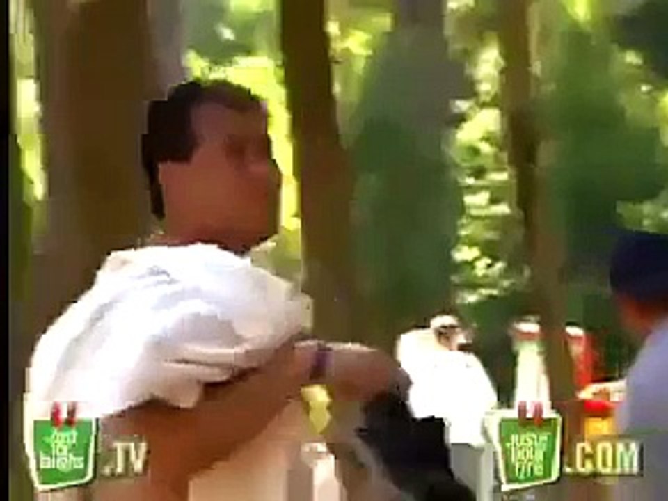 very funny parnk must watch