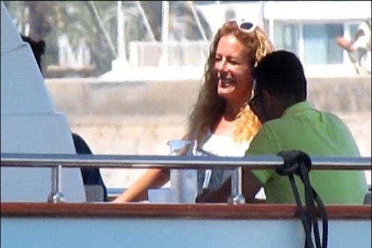 Paula Vázquez y otros famosos disfrutan de Ibiza