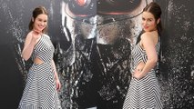(VIDEO) Emilia Clarke Stuns At 'Terminator Genisys' Premiere
