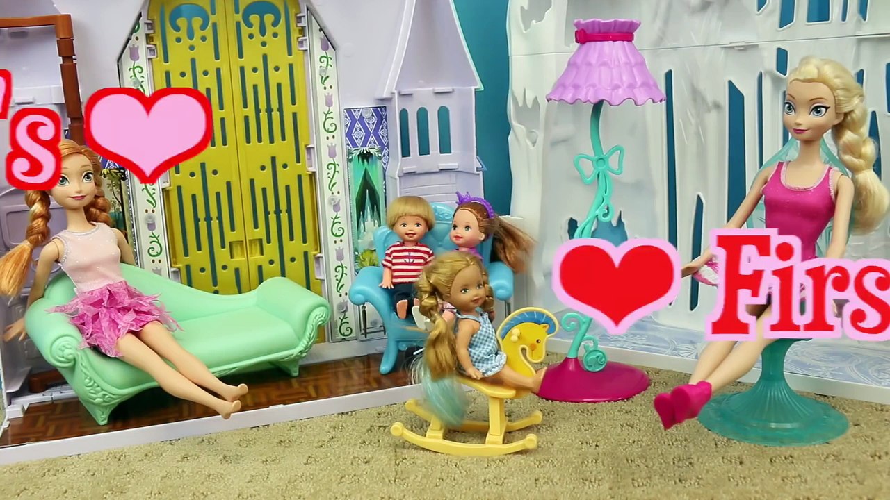 Frozen Elsa KISSES The Little Mermaid s Prince Eric!!!! Frozen Barbie Flashback Parody DisneyCarToys