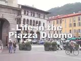 Piazza Duomo in Como, Italy