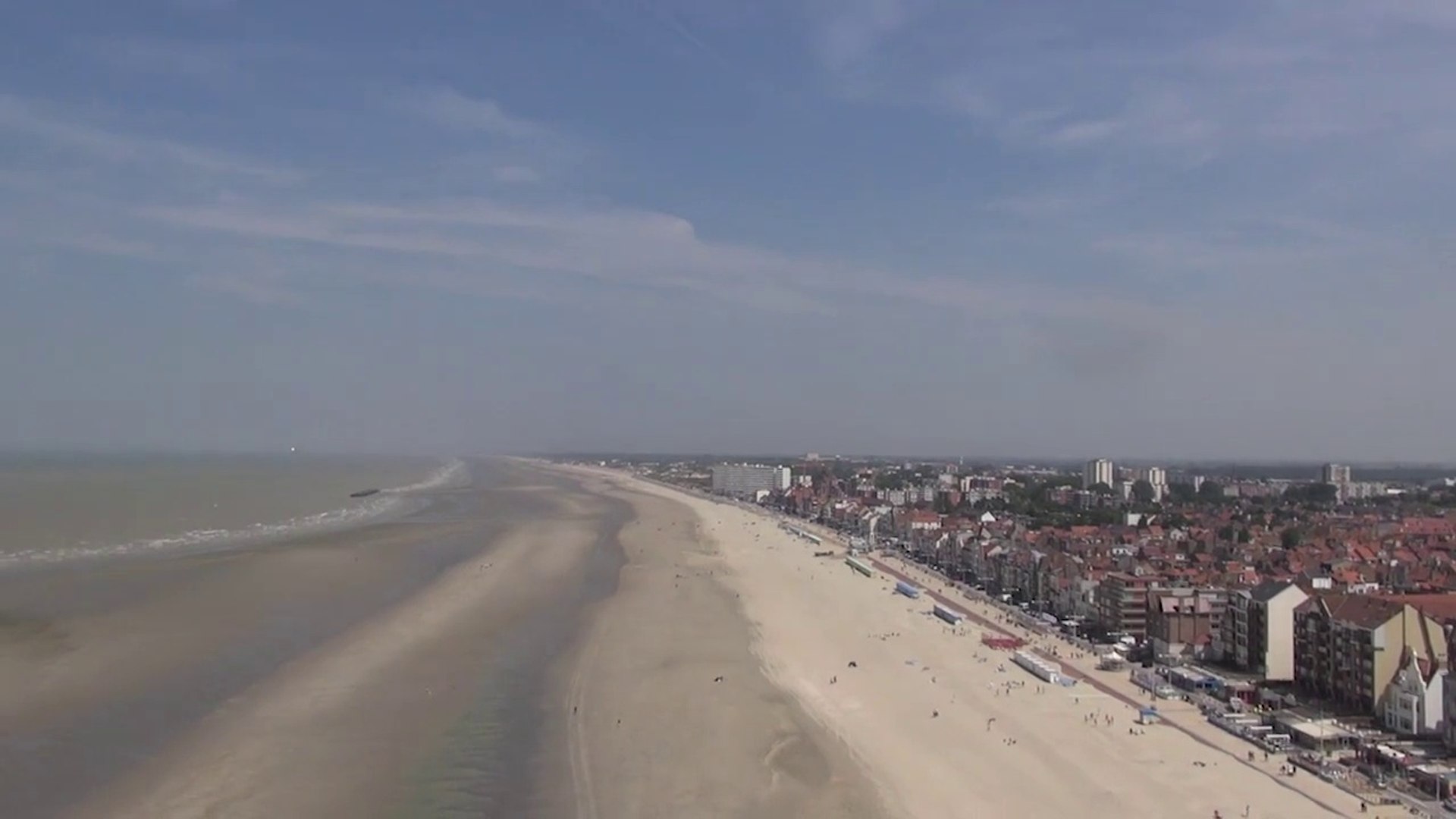 La Plage De Malo Les Bains Vue Du Ciel Video Dailymotion