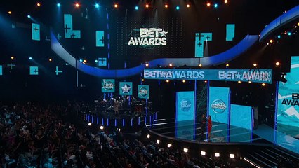 Andra Day  - Rises Up - BET Awards 2015