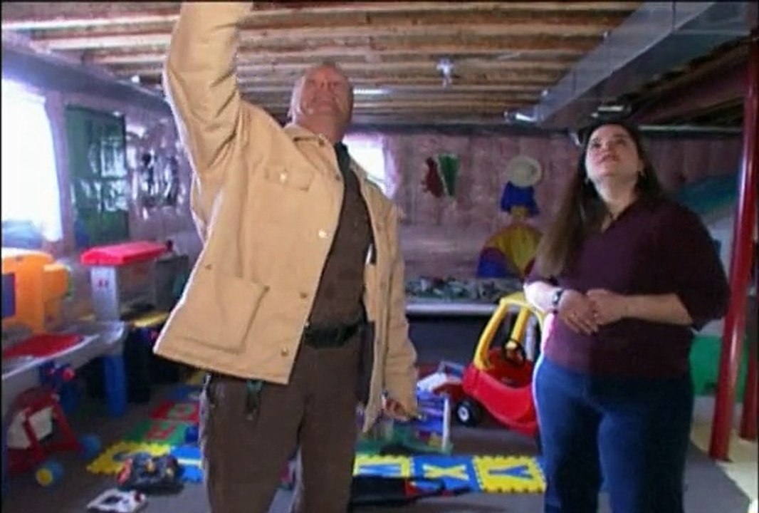 Holmes on Homes S02E04 - No Grout About It