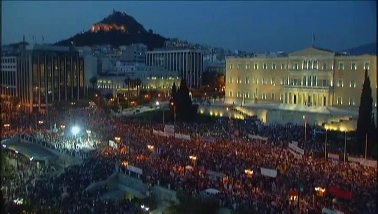 Grèce : entre 13 000 et 17 000 personnes réunis à Athènes à six jours du référendum
