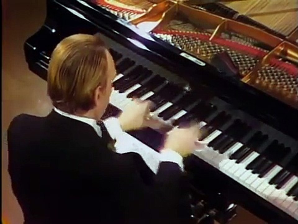 Arturo Benedetti MIchelangeli plays Beethoven (vaimusic.com)
