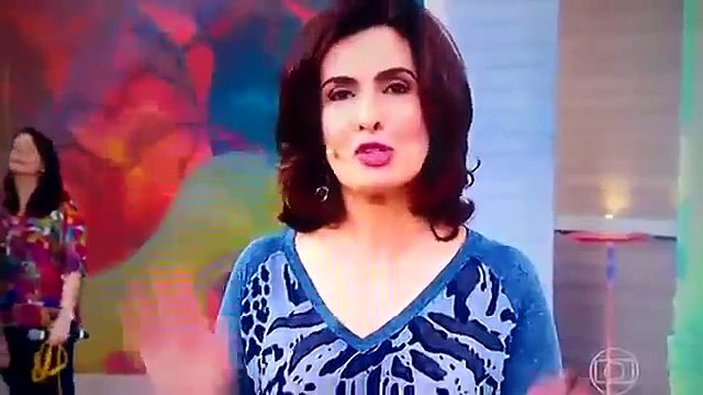 Fátima Bernardes erra o nome do Cantor Cristiano Araújo