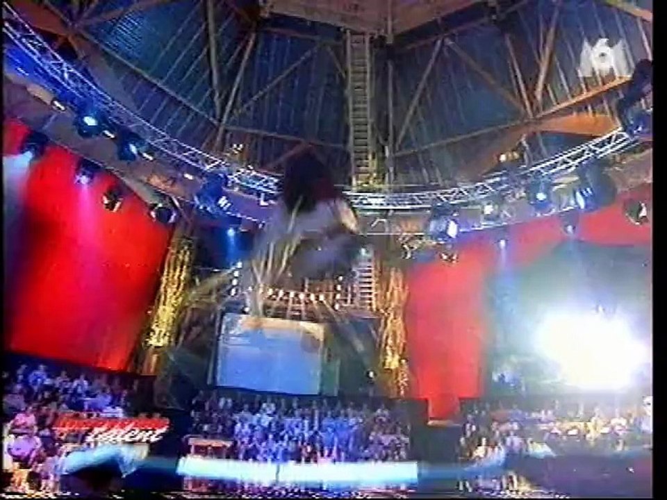 M6 13.11.2007 4 B.A.,1 Pub,Incroyable talent,T'empêches tout le monde de dormir