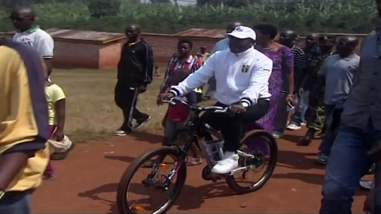 Burundi President Nkurunziza casts vote amid tensions