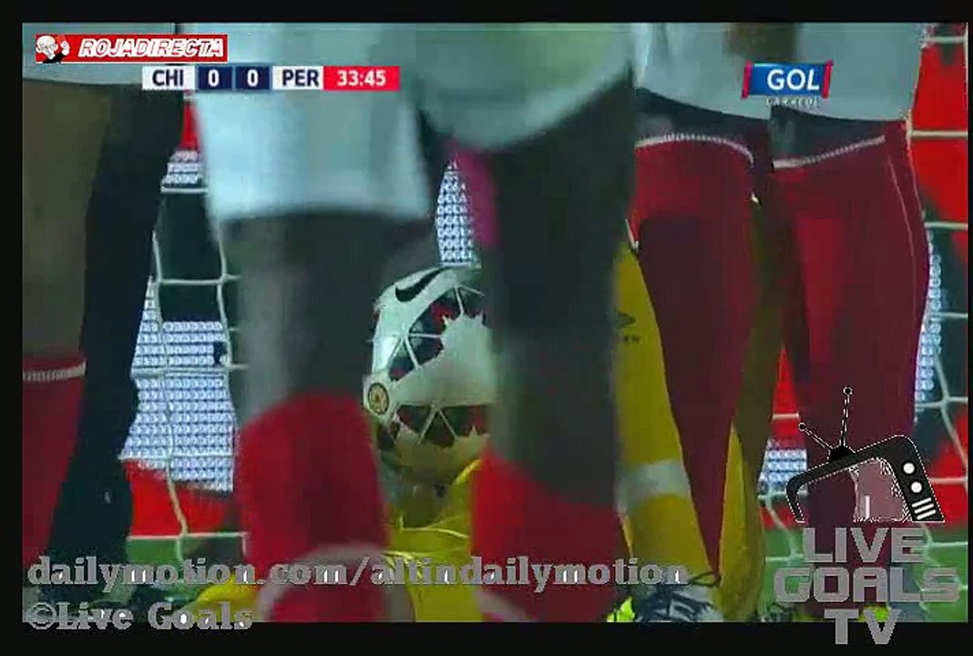 Pedro Gallese Gets injured Chile 0-0 Peru