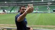Mauricio visita Allianz Parque e se emociona no vestiário do Palmeiras