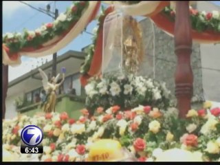 Cientos de fieles acompa�aron a la Virgen de los �ngeles en su regreso a la Bas�lica