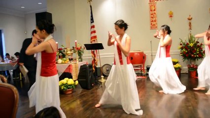 Traditional Vietnamese Dance