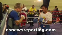 Manny Pacquiao Knocks Mitts Out The Ring - esnews boxing
