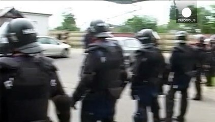 نزاع بين شخصين يشعل صدامات بين مئات المهاجرين في المجر