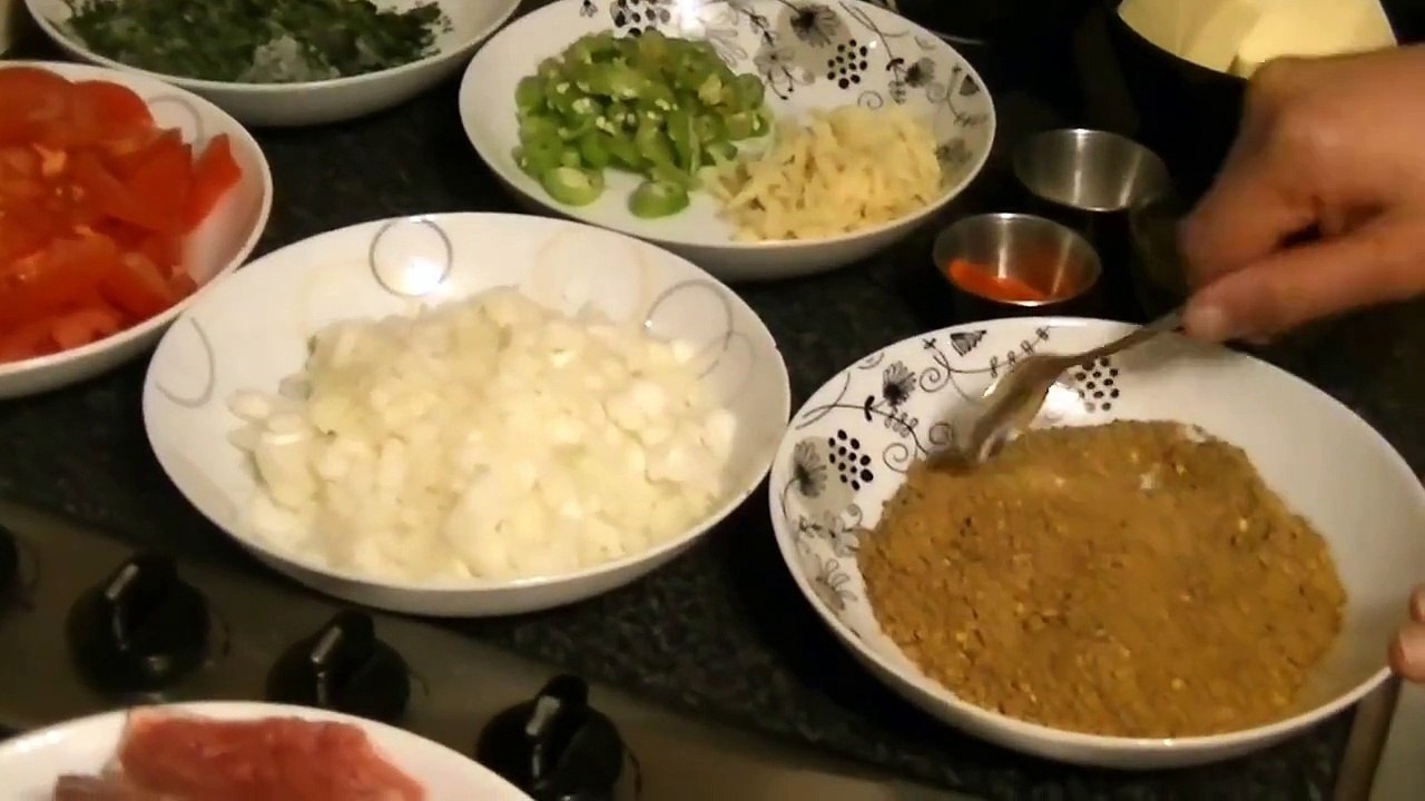 LAHORI KATA KAT - GURDAY KAPOORAY OR TAKA TAK - IN URDU - COOK WITH FAIZA - HD