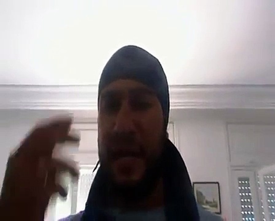 أخوكم العنقور تبول و تغوط على الكافر المرتد جلال بريك